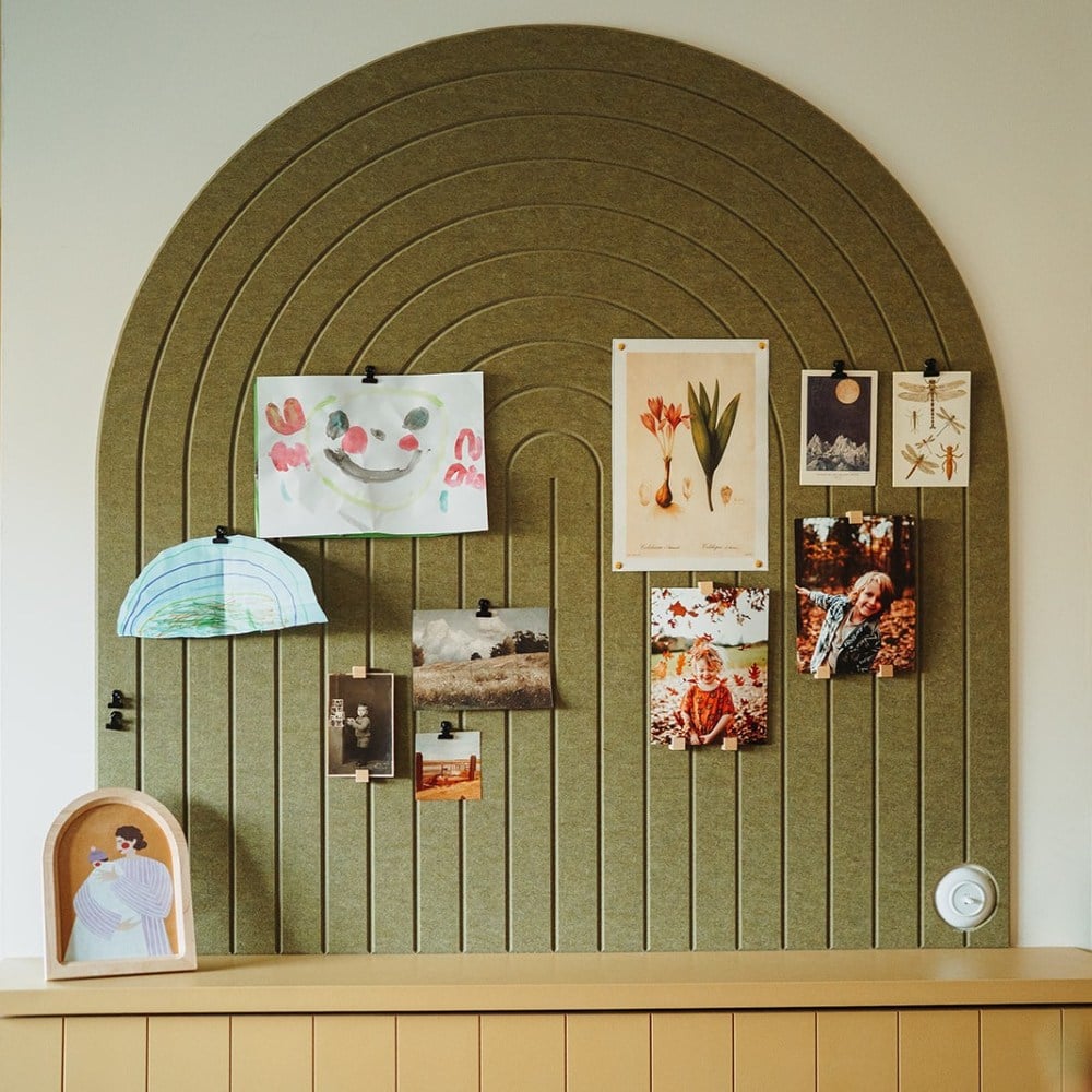 Akoestisch wandpaneel Wall Arch – boogvormig PET-vilt en prikbord